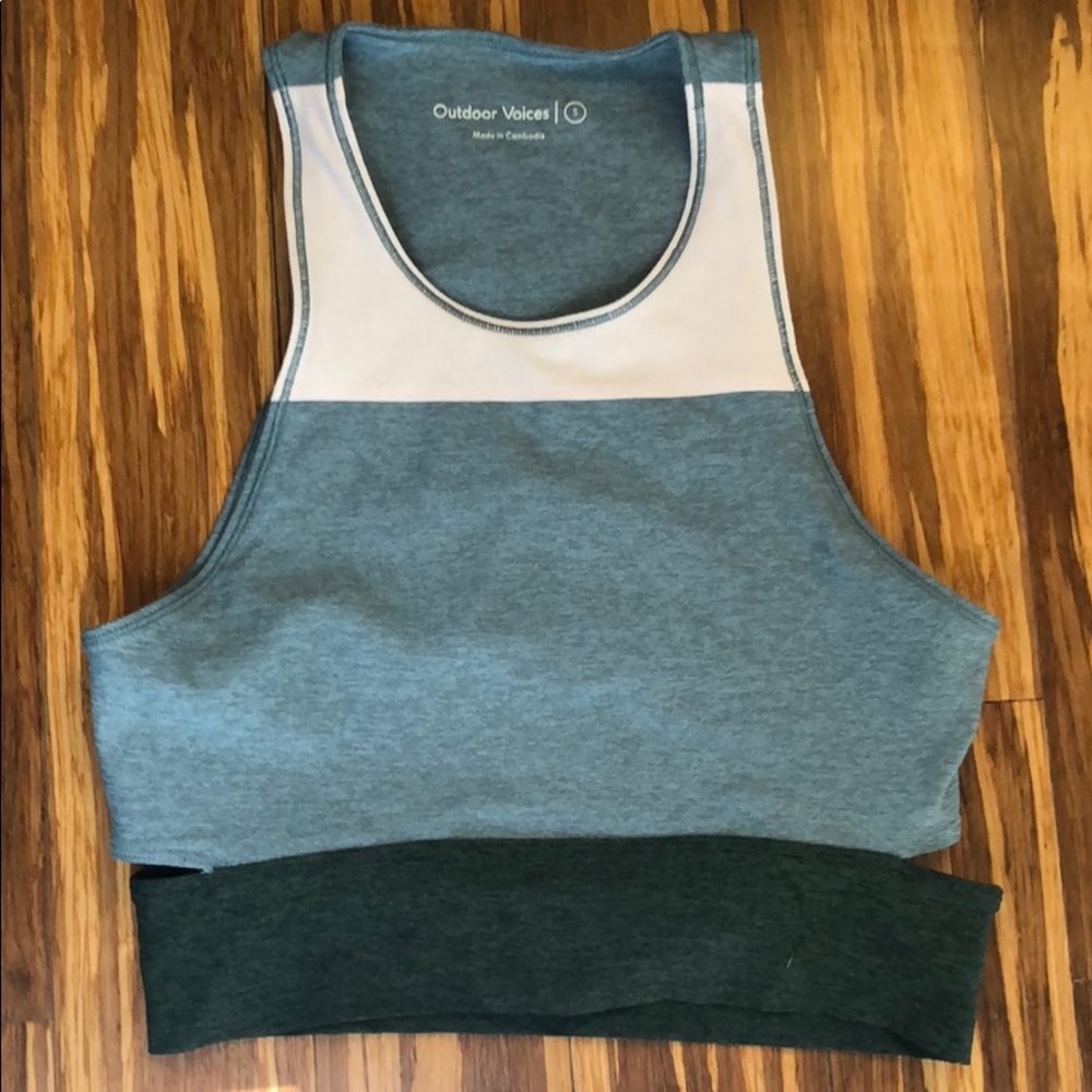 Outdoor Voices Tri-Tone Slashback Crop Top